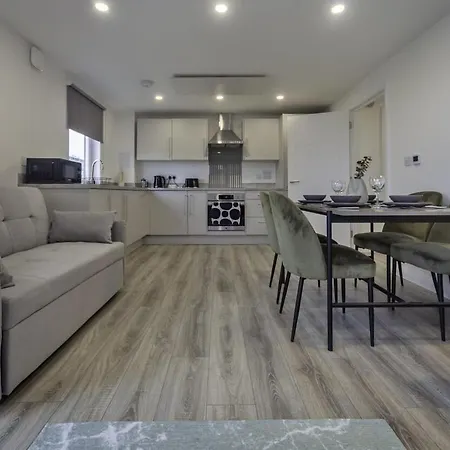 Modern And Bright 2 Bed Apartment In Ashford Ashford  Exterior photo