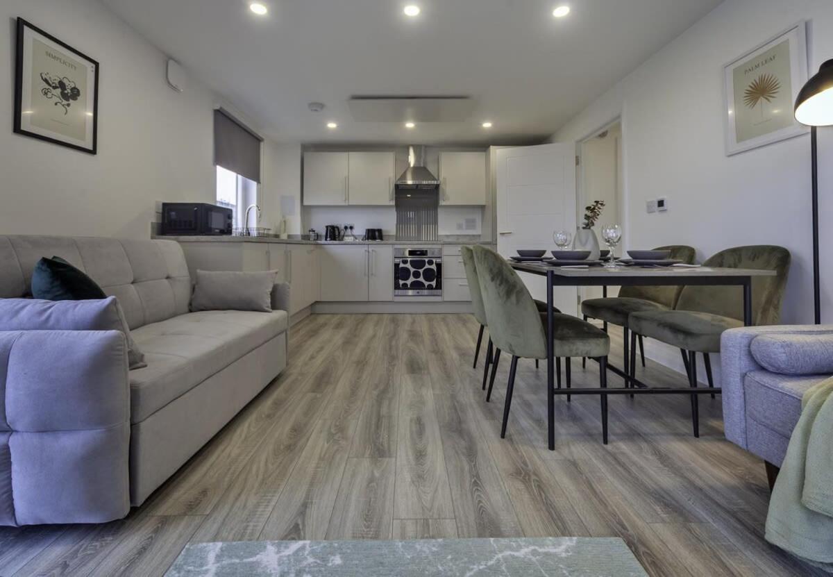 Modern And Bright 2 Bed In Ashford Ashford (Kent)