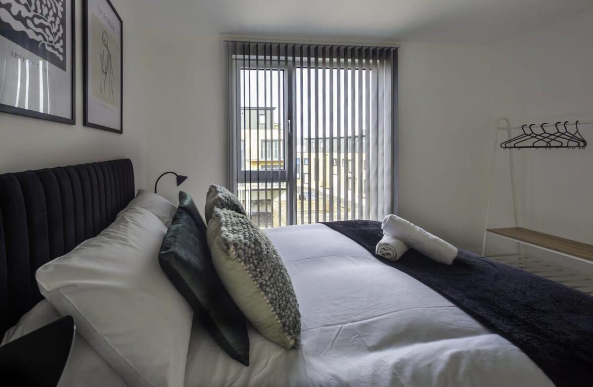 Modern And Bright 2 Bed In Ashford Ashford (Kent)